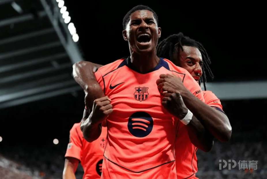 欧冠首轮：巴塞罗那逆转、曼城胜利，德甲球队崛起拜仁领先